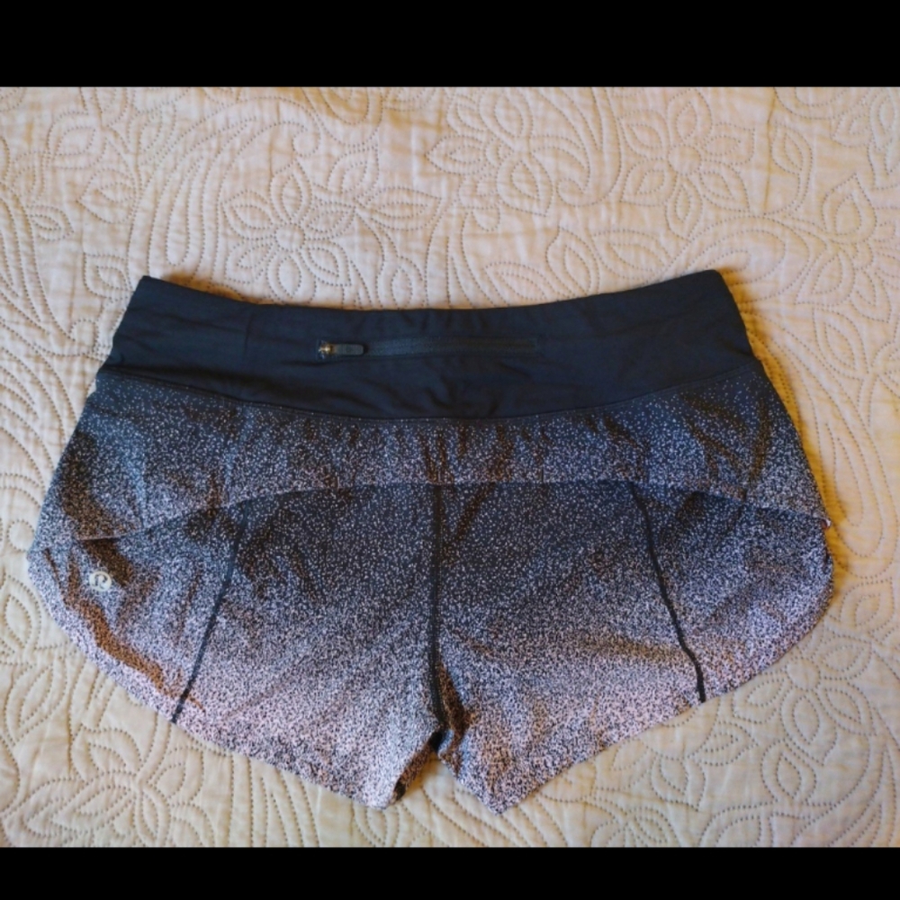 Lululemon Feet Up Shorts to 2.5 Ombres Speckle stop Black Violet/Pink sz 6 small